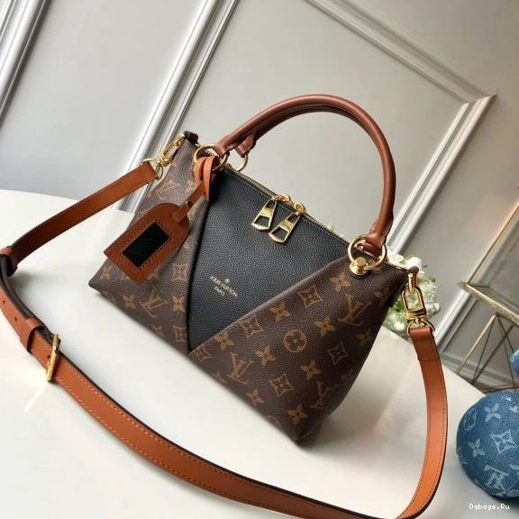 V Vuitton Louis BB Tote 0309
